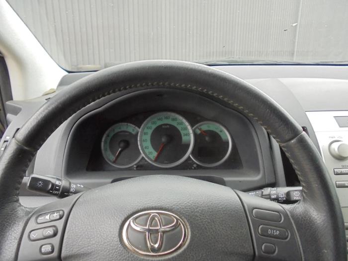 Toyota Corolla Verso 1.8 16V VVT-i Sloopvoertuig (2006, Beige)