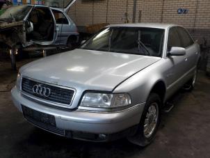 Audi A8 2.8 V6 30V Sloopvoertuig (2001, Grijs)