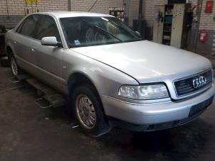 Audi A8 2.8 V6 30V Sloopvoertuig (2001, Grijs)