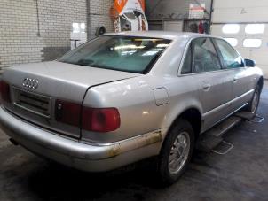 Audi A8 2.8 V6 30V Sloopvoertuig (2001, Grijs)