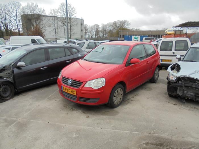 Volkswagen Polo IV 1.4 TDI 70 Sloopvoertuig (2006, Rood)