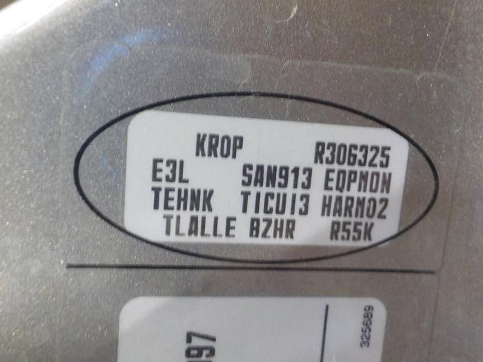 Renault Clio III Estate/Grandtour 1.2 16V Sloopvoertuig (2009, Metallic, Beige)