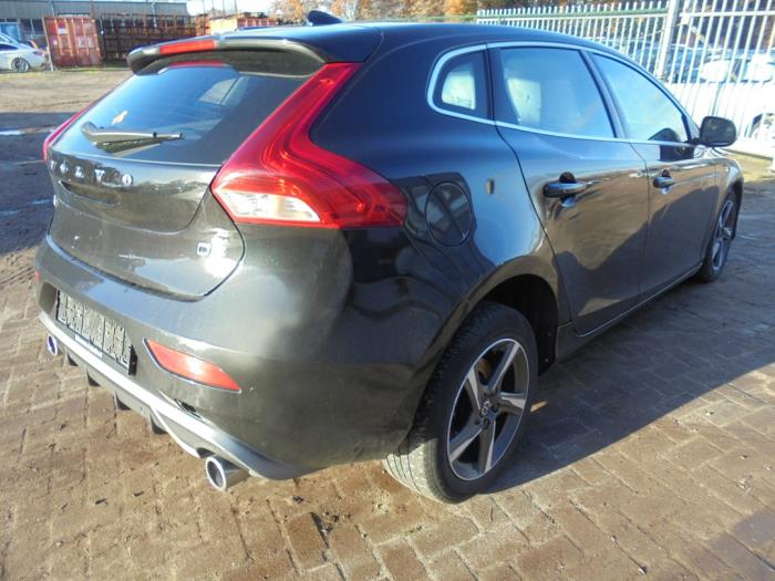 Volvo V40 2.0 D2 16V Sloopvoertuig (2015, Zwart)
