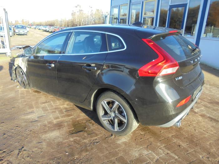 Volvo V40 2.0 D2 16V Sloopvoertuig (2015, Zwart)