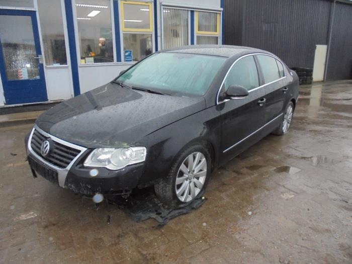 Volkswagen Passat 1.9 TDI Sloopvoertuig (2005, Zwart)