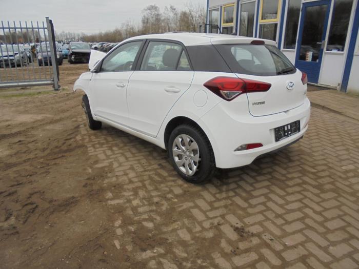 Hyundai i20 1.2i 16V Sloopvoertuig (2016, Wit)