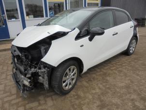 Kia Rio III 1.1 CRDi VGT 12V Sloopvoertuig (2016, Zwart)