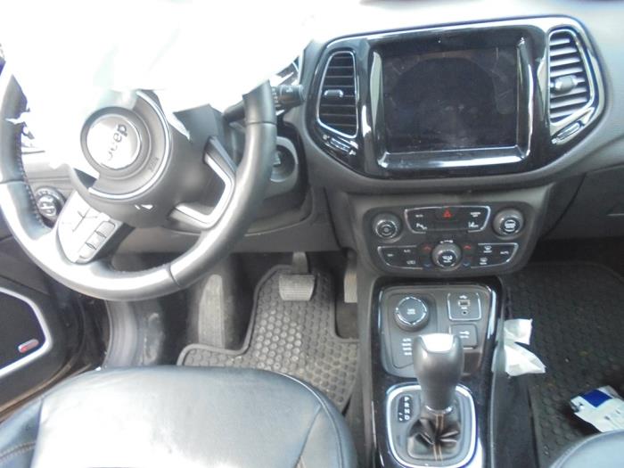 Jeep Compass II 1.4 Multi Air2 16V 4x4 Sloopvoertuig (2017, Zwart)