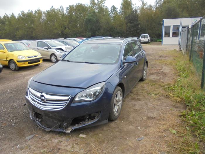 Opel Insignia Sports Tourer 1.4 Turbo 16V Ecotec Sloopvoertuig (2013, Blauw)