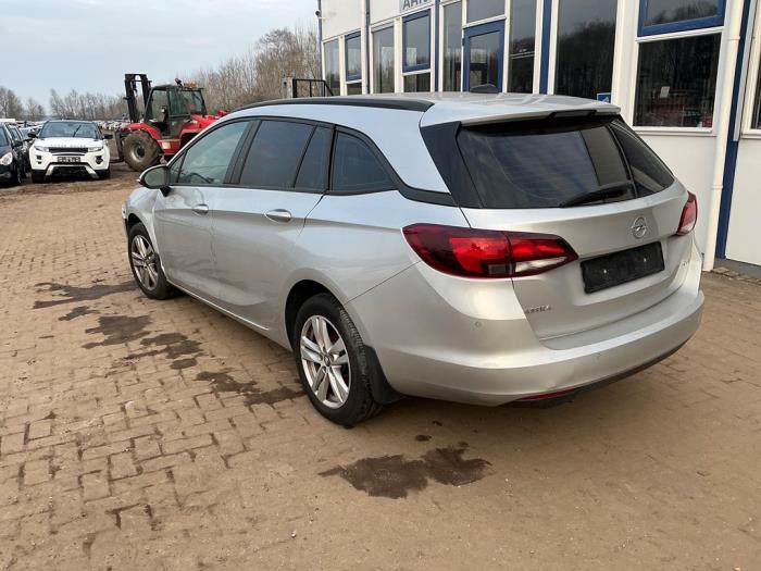 Opel Astra K Sports Tourer 1.6 CDTI 110 16V Sloopvoertuig (2017, Grijs)