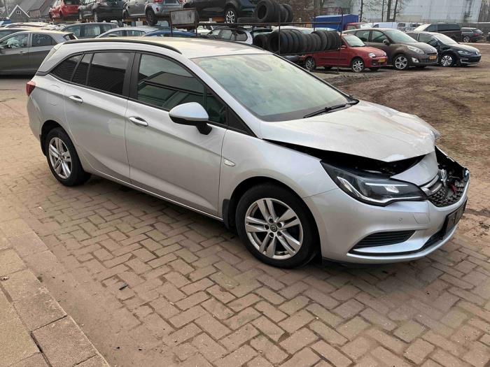 Opel Astra K Sports Tourer 1.6 CDTI 110 16V Sloopvoertuig (2017, Grijs)