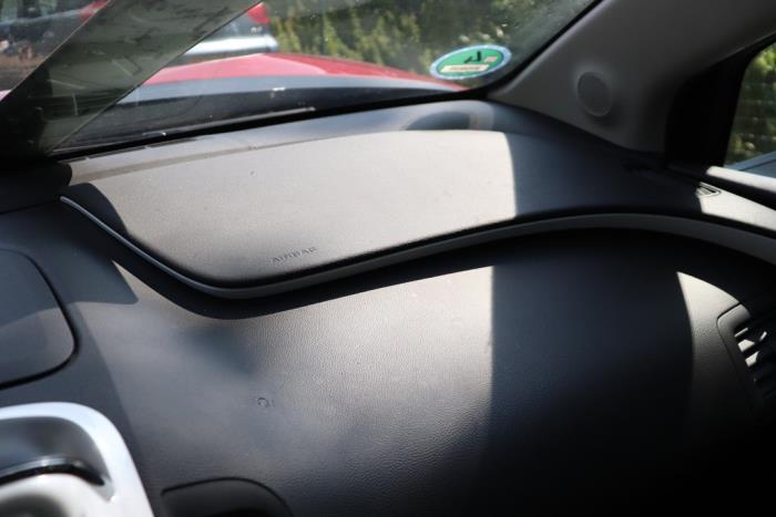 Chevrolet Volt 1.4 16V Sloopvoertuig (2013, Rood)