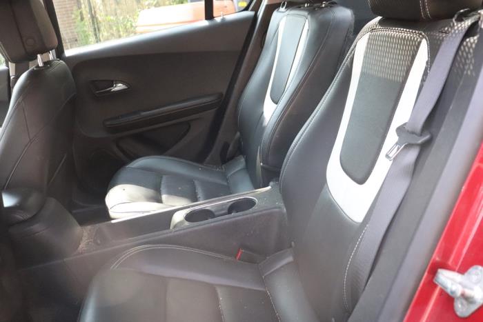 Chevrolet Volt 1.4 16V Sloopvoertuig (2013, Rood)