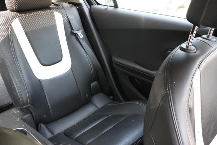 Chevrolet Volt 1.4 16V Sloopvoertuig (2013, Rood)