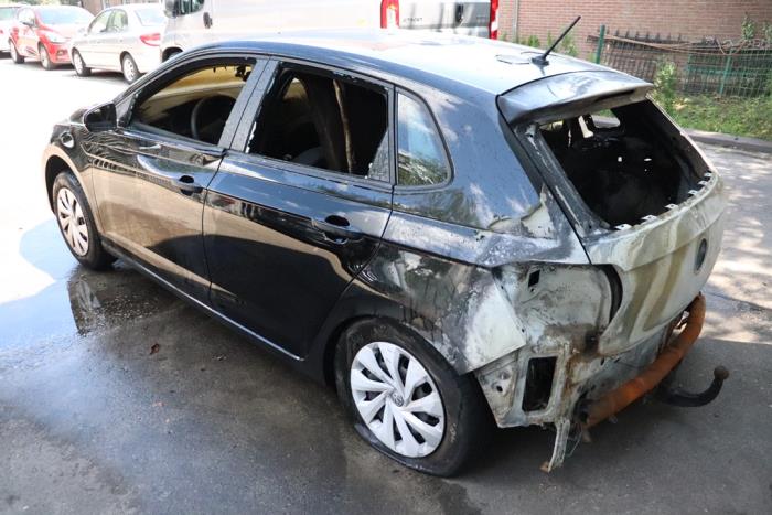 Volkswagen Polo VI 1.0 MPi 12V Sloopvoertuig (2019, Zwart)