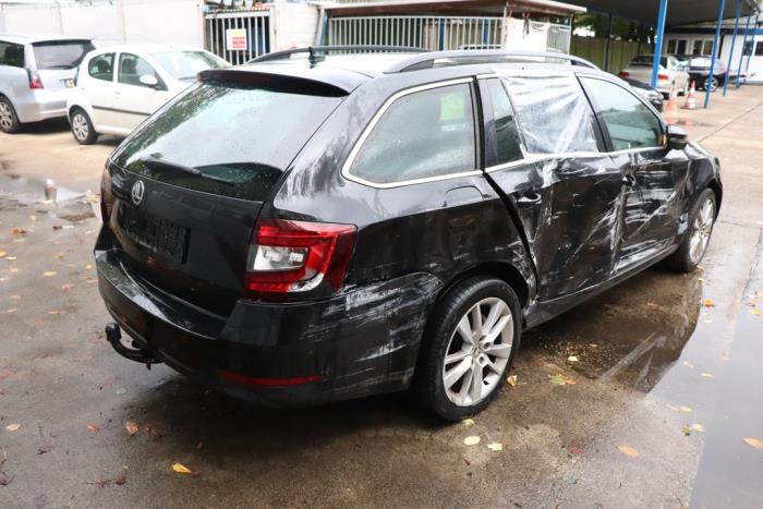 Skoda Octavia Combi 1.0 TSI 12V Sloopvoertuig (2017, Zwart)