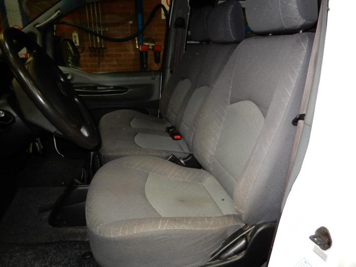 Hyundai H-1/H-200 2.5 Tdi Sloopvoertuig (2004, Wit)