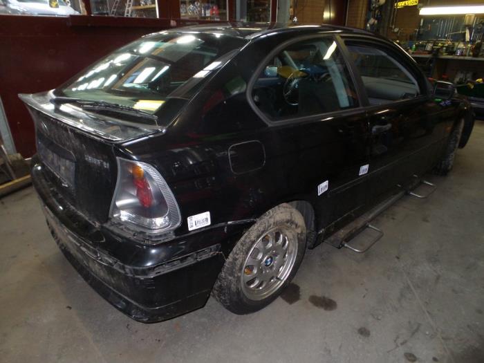 BMW 3 serie Compact 316ti 16V Sloopvoertuig (2001, Zwart)