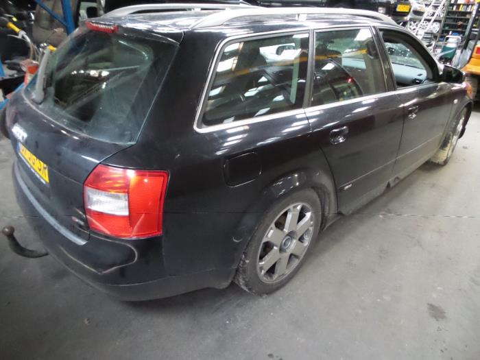 Audi A4 Avant 1.9 TDI PDE 130 Sloopvoertuig (2002, Zwart)