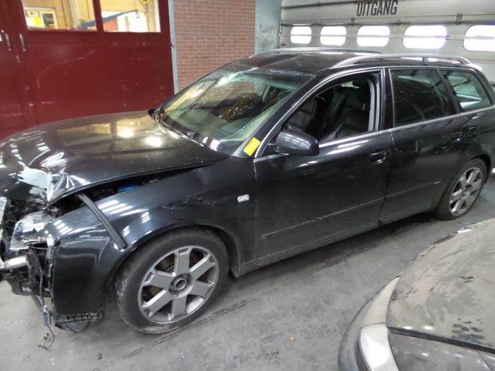 Audi A4 Avant 1.9 TDI PDE 130 Sloopvoertuig (2002, Zwart)