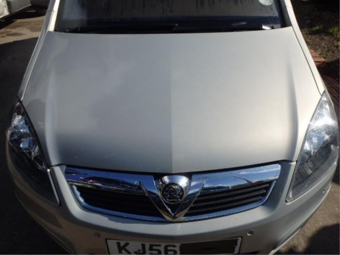 Opel Zafira 2.2 16V Direct Ecotec Sloopvoertuig (2006, Grijs)