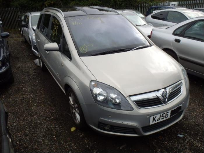 Opel Zafira 2.2 16V Direct Ecotec Sloopvoertuig (2006, Grijs)