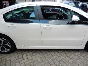 Opel Ampera 1.4 16V Sloopvoertuig (2013, LITHIUMWI)
