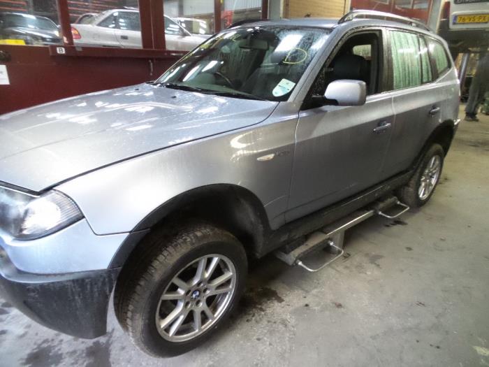 BMW X3 2.5 24V Sloopvoertuig (2004, Blauw)