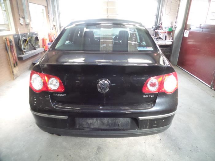 Volkswagen Passat 2.0 TDI 16V 140 Sloopvoertuig (2009, Zwart)