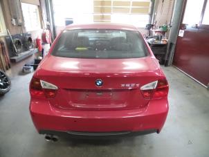 BMW 3 serie 325d 24V Sloopvoertuig (2007, Rood)