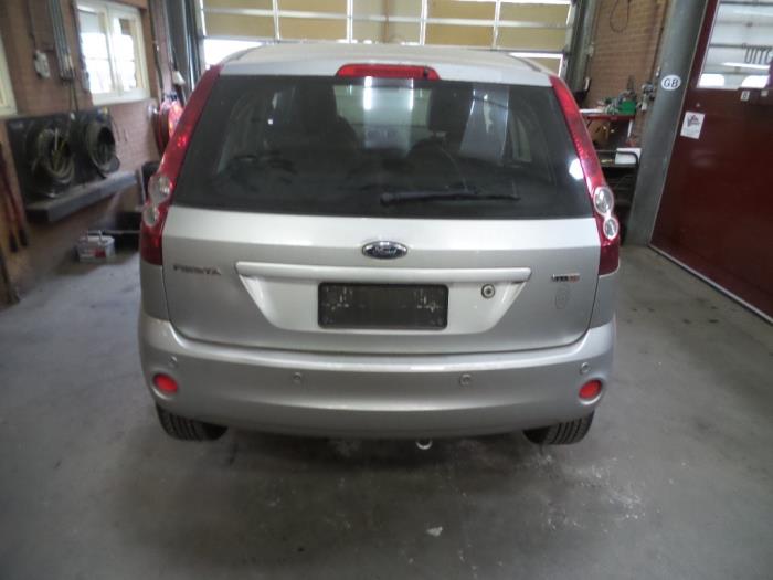 Ford Fiesta 5 1.4 TDCi Sloopvoertuig (2006, Grijs)