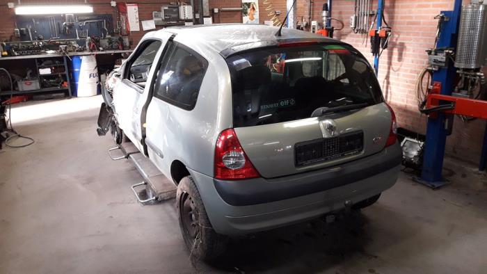 Renault Clio II 1.2 Societe Sloopvoertuig (2002, Grijs)
