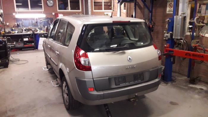 Renault Scénic II 1.6 16V Sloopvoertuig (2007, Beige)