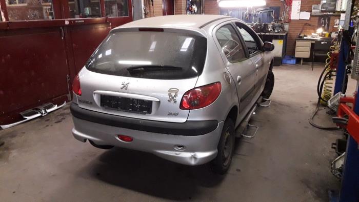 Peugeot 206 1.4 XR,XS,XT,Gentry Sloopvoertuig (2003, Grijs)