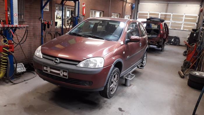 Opel Corsa C 1.2 16V Sloopvoertuig (2001, Rood)