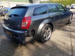 Chrysler 300 C Touring 3.0 CRD 24V Sloopvoertuig (2007, Grijs)