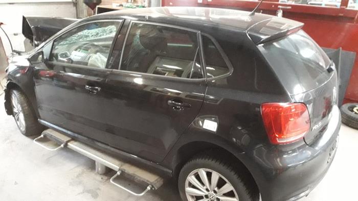 Volkswagen Polo V 1.6 TDI 16V 90 Sloopvoertuig (2010, Zwart)