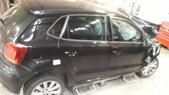 Volkswagen Polo V 1.6 TDI 16V 90 Sloopvoertuig (2010, Zwart)