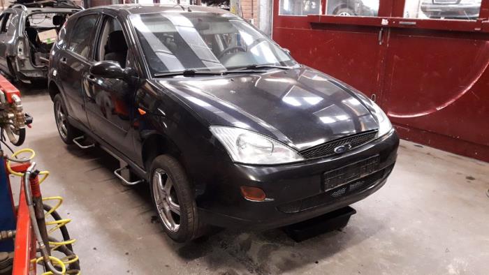 Ford Focus 1 1.6 16V Sloopvoertuig (1999, Zwart)