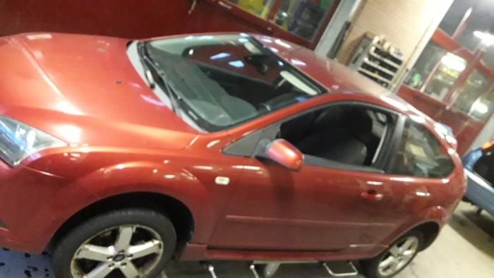 Ford Focus 2 1.8 TDCi 16V Sloopvoertuig (2006, Oranje)