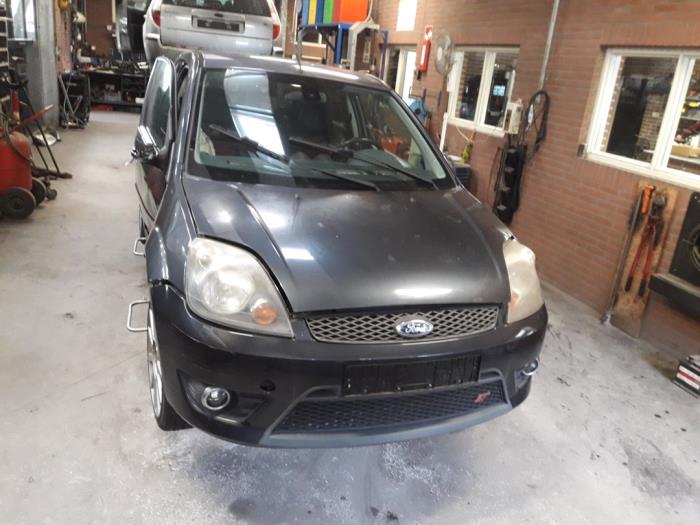 Ford Fiesta 5 2.0 16V ST150 Sloopvoertuig (2007, Grijs)