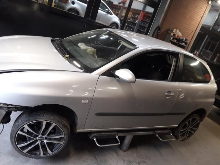 Seat Ibiza III 1.4 16V 100 Sloopvoertuig (2004, Grijs)