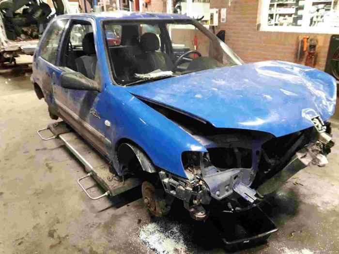 Peugeot 106 Sloopvoertuig 2001 Blauw Autodemontage Joko Vof