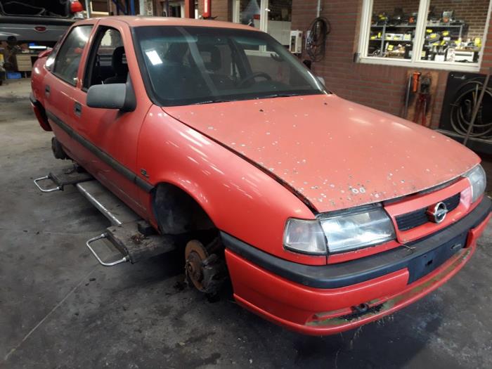 Opel Vectra A 1.8 i Sloopvoertuig (1994, Rood)