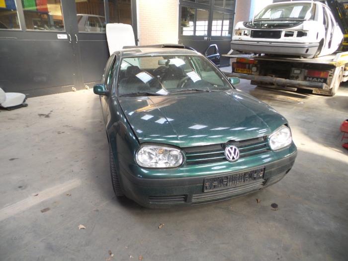 Volkswagen Golf IV 1.6 Sloopvoertuig (1999, Groen)