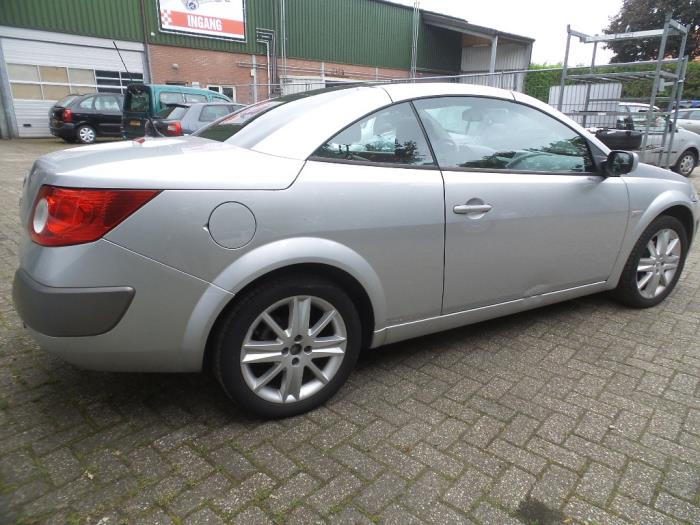Renault Megane II CC 2.0 16V Sloopvoertuig (2005, Grijs)