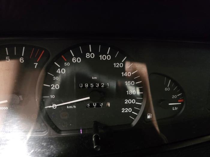 Opel Omega B 2.0i GL Sloopvoertuig (1996)