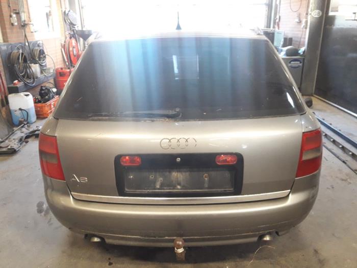 Audi A6 Avant Quattro 2.5 TDI V6 24V Sloopvoertuig (2002, Grijs)