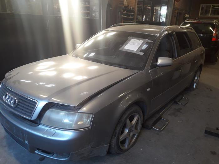 Audi A6 Avant Quattro 2.5 TDI V6 24V Sloopvoertuig (2002, Grijs)