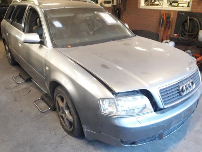 Audi A6 Avant Quattro 2.5 TDI V6 24V Sloopvoertuig (2002, Grijs)